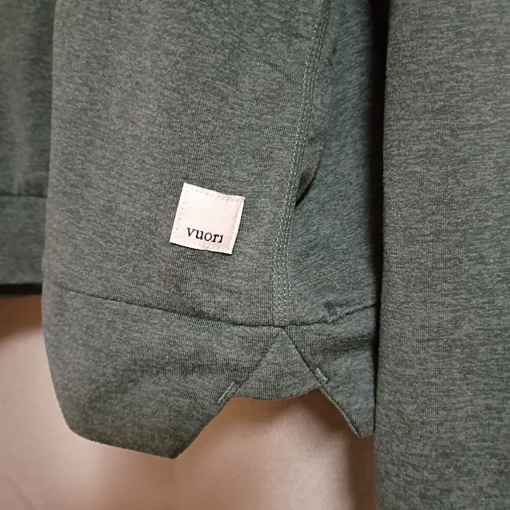 Vuori Halo Essential Cropped Hoodie Large - Picture 4 of 5